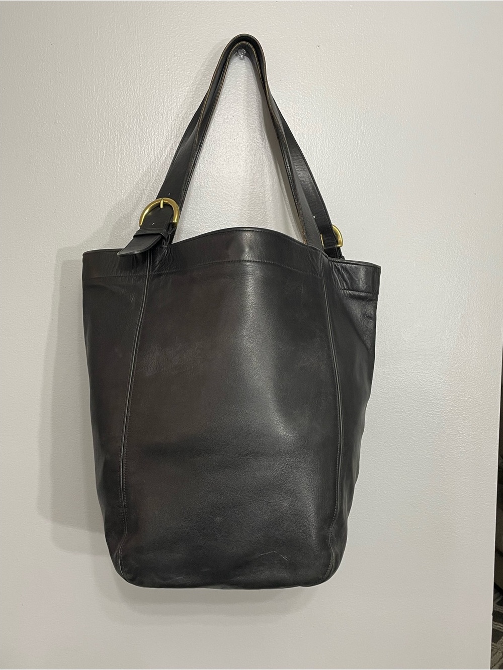 Vintage Coach Black Leather Tote Shoulder Bag Gold Hardware USA C5H-4082